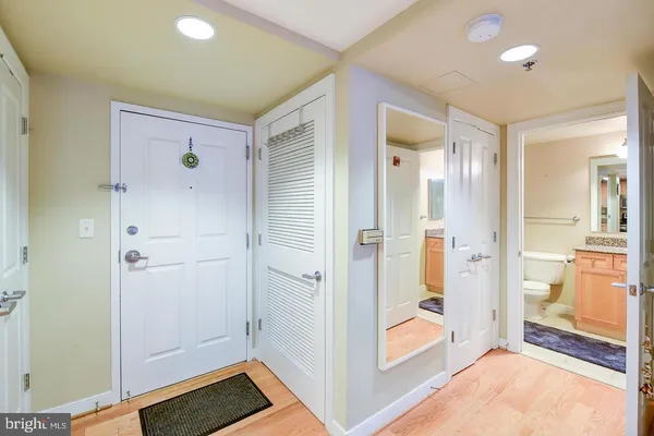 $4,000 | 777 7th Street Northwest, Unit 1113, Washington, DC 20001