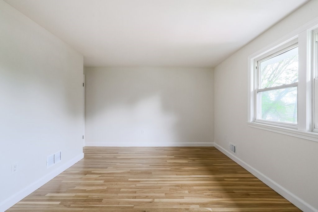 15 Bosworth Road Framingham, MA 01701 - Photo 18 of 39
