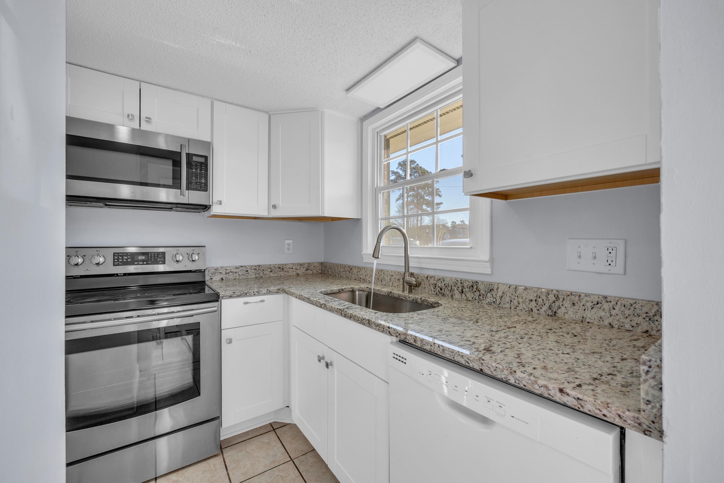 1025 Carolina Road, Unit D3 Conway, SC 29526 - Photo 6 of 30