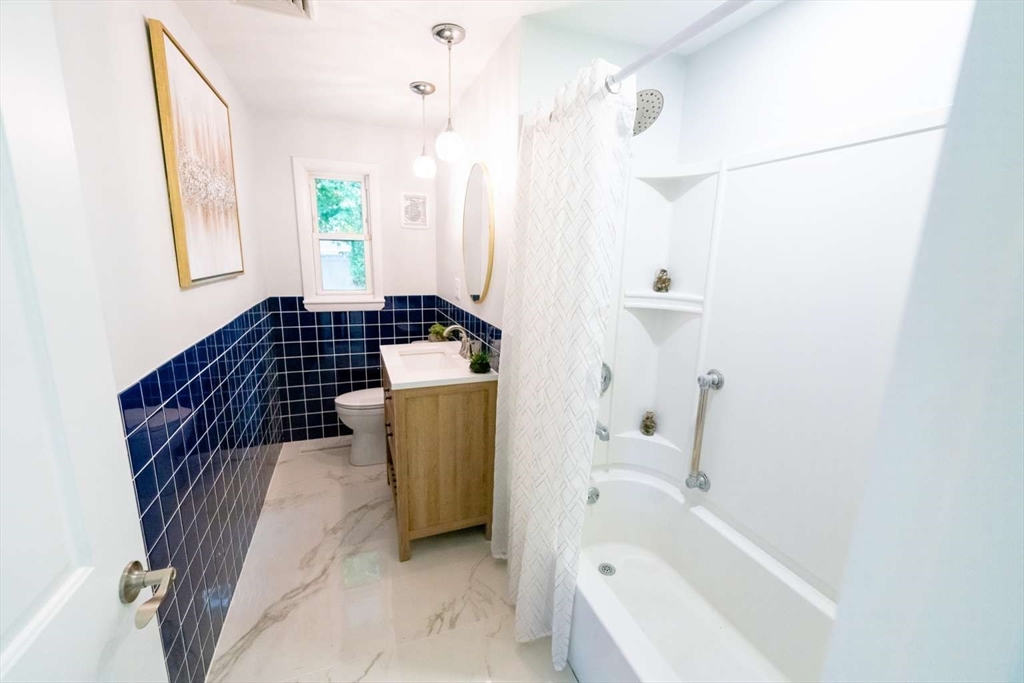 14 Waterhouse Road Stoneham, MA 02180 - Photo 13 of 20 Gallery Image 13