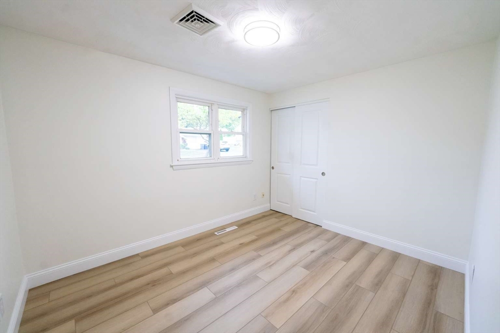14 Waterhouse Road Stoneham, MA 02180 - Photo 19 of 20 Gallery Image 19