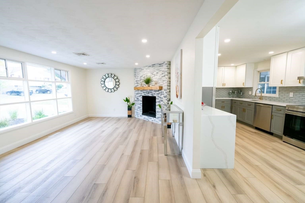14 Waterhouse Road Stoneham, MA 02180 - Photo 6 of 20 Gallery Image 6