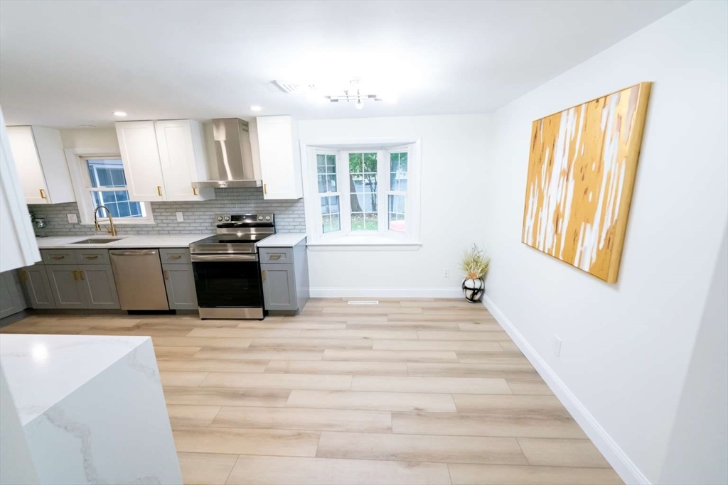 14 Waterhouse Road Stoneham, MA 02180 - Photo 7 of 20 Gallery Image 7