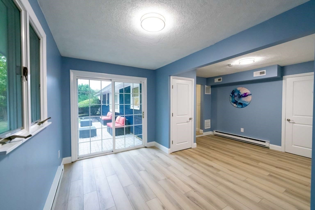 14 Waterhouse Road Stoneham, MA 02180 - Photo 10 of 20 Gallery Image 10