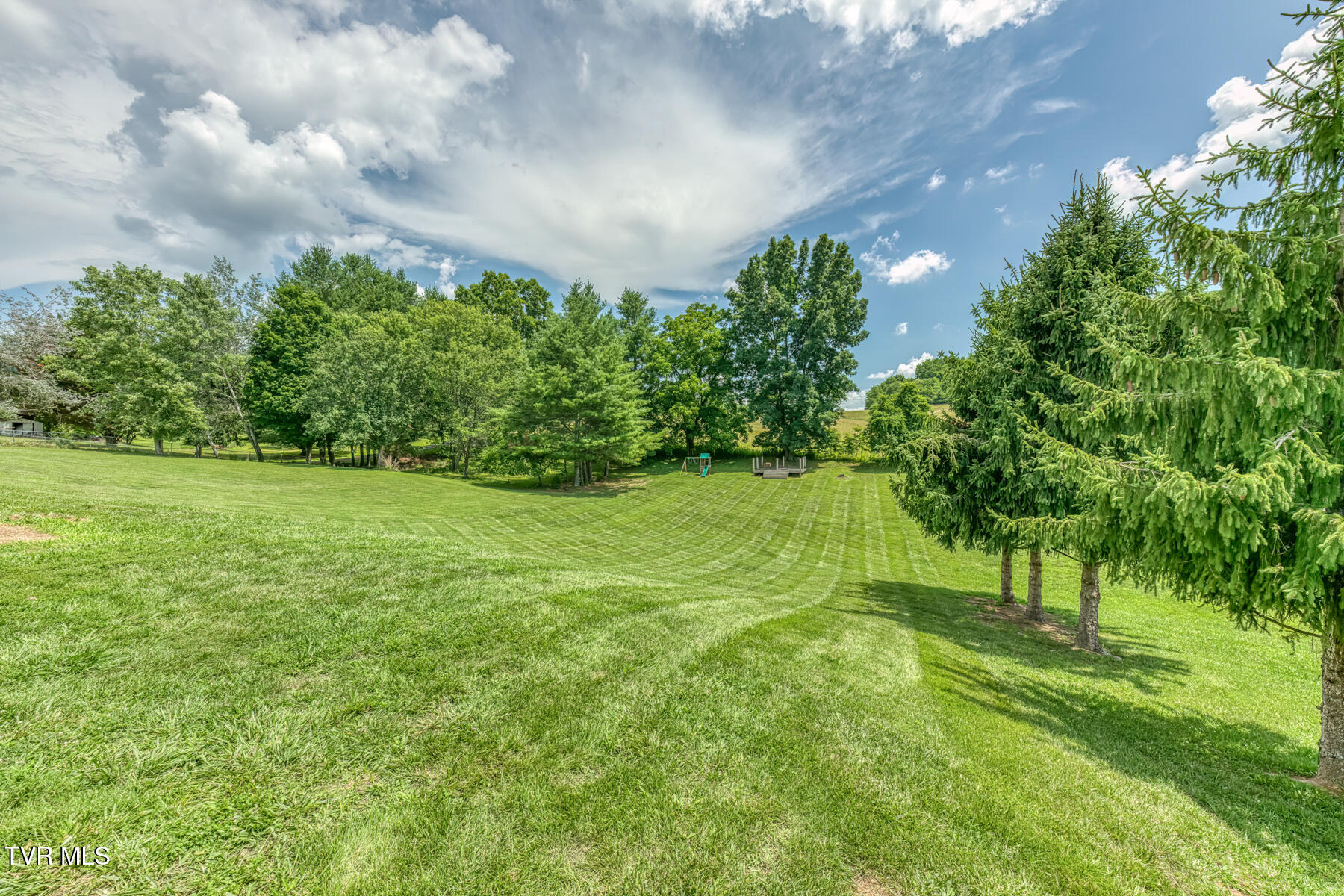 428 Hickory Hills Road Church Hill, TN 37642 - Photo 30 of 37 428 Hickory Hills Rd-30