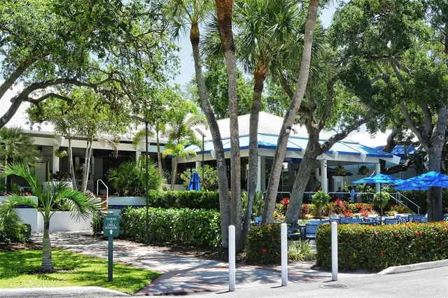 $8,000 | 2369 Harbour Oaks Drive, Longboat Key, FL 34228