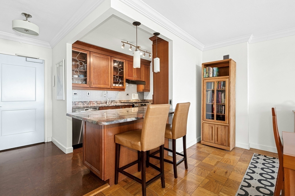 8 Whittier Place, Unit 22D Boston, MA 02114 - Photo 11 of 24