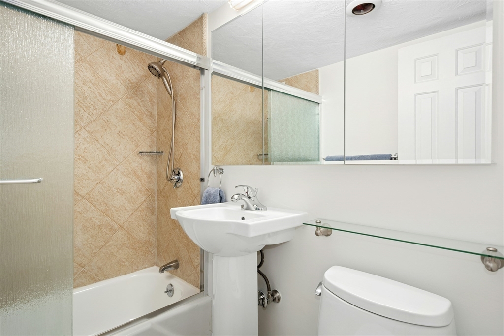 8 Whittier Place, Unit 22D Boston, MA 02114 - Photo 19 of 24