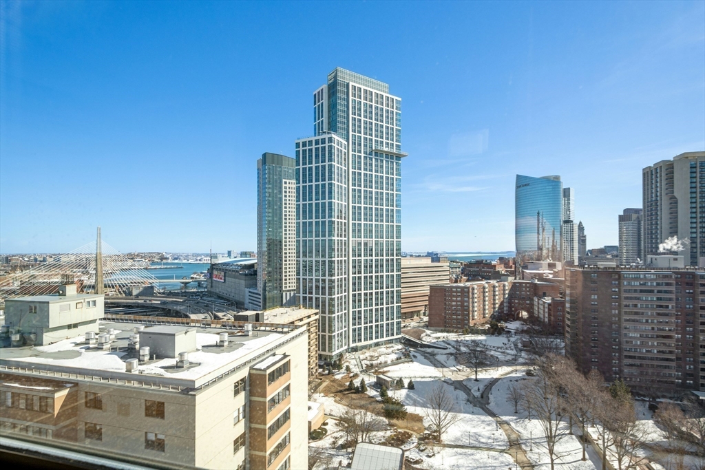 8 Whittier Place, Unit 22D Boston, MA 02114 - Photo 20 of 24