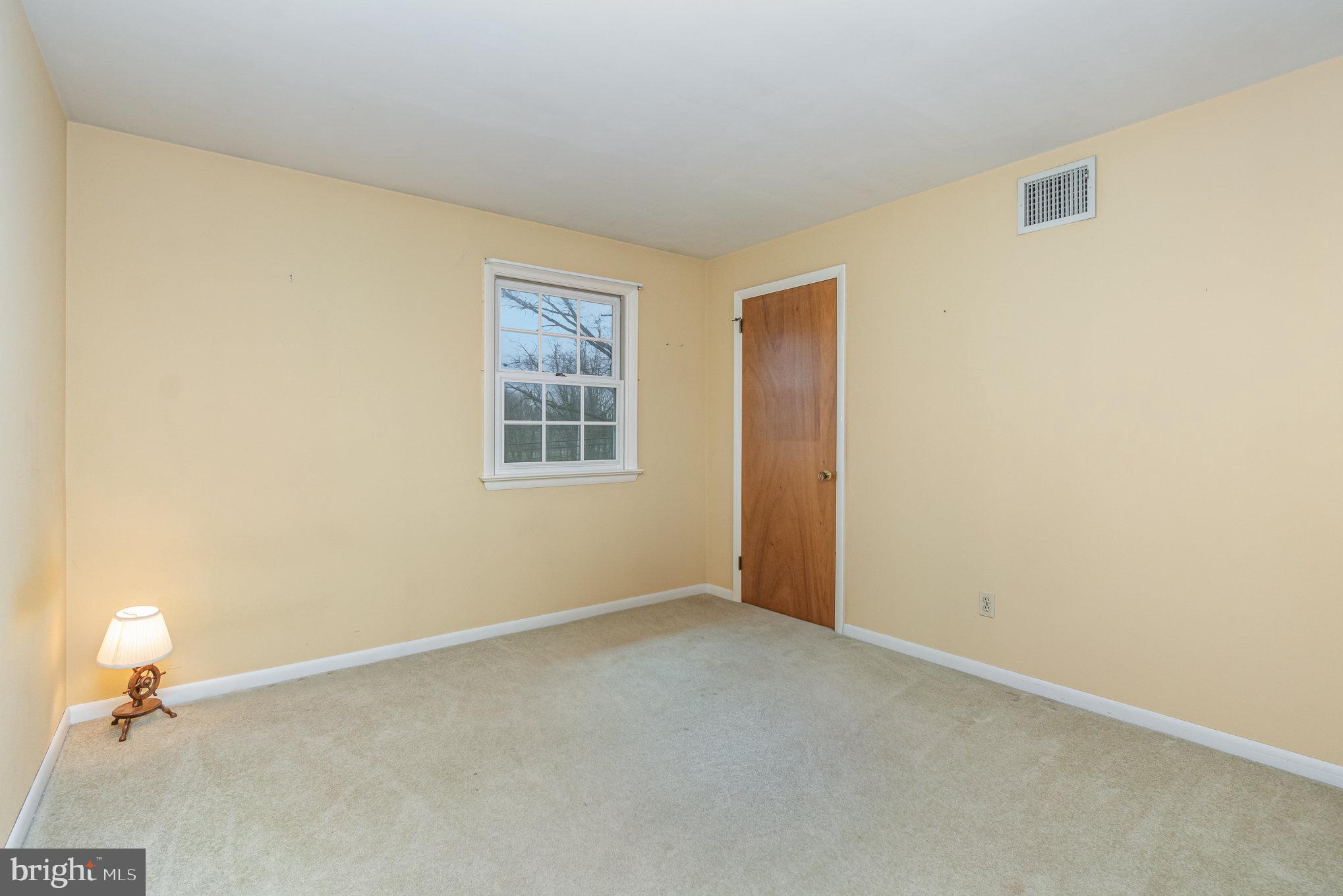 811 Newport Road Manheim, PA 17545 - Photo 26 of 42