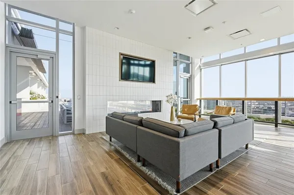 $6,500 | 777 3rd Avenue North, Unit 906, St. Petersburg, FL 33701