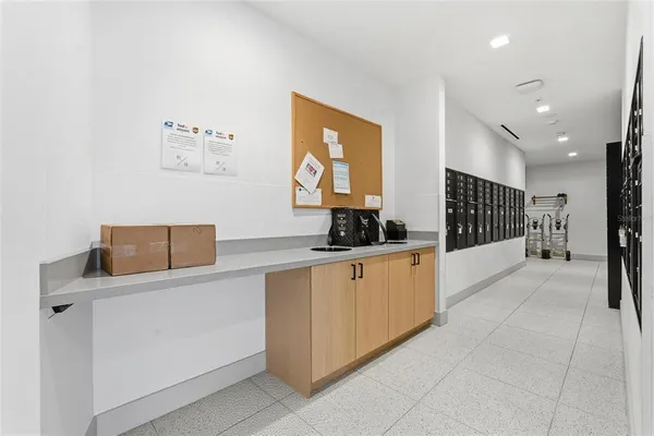 $6,500 | 777 3rd Avenue North, Unit 906, St. Petersburg, FL 33701