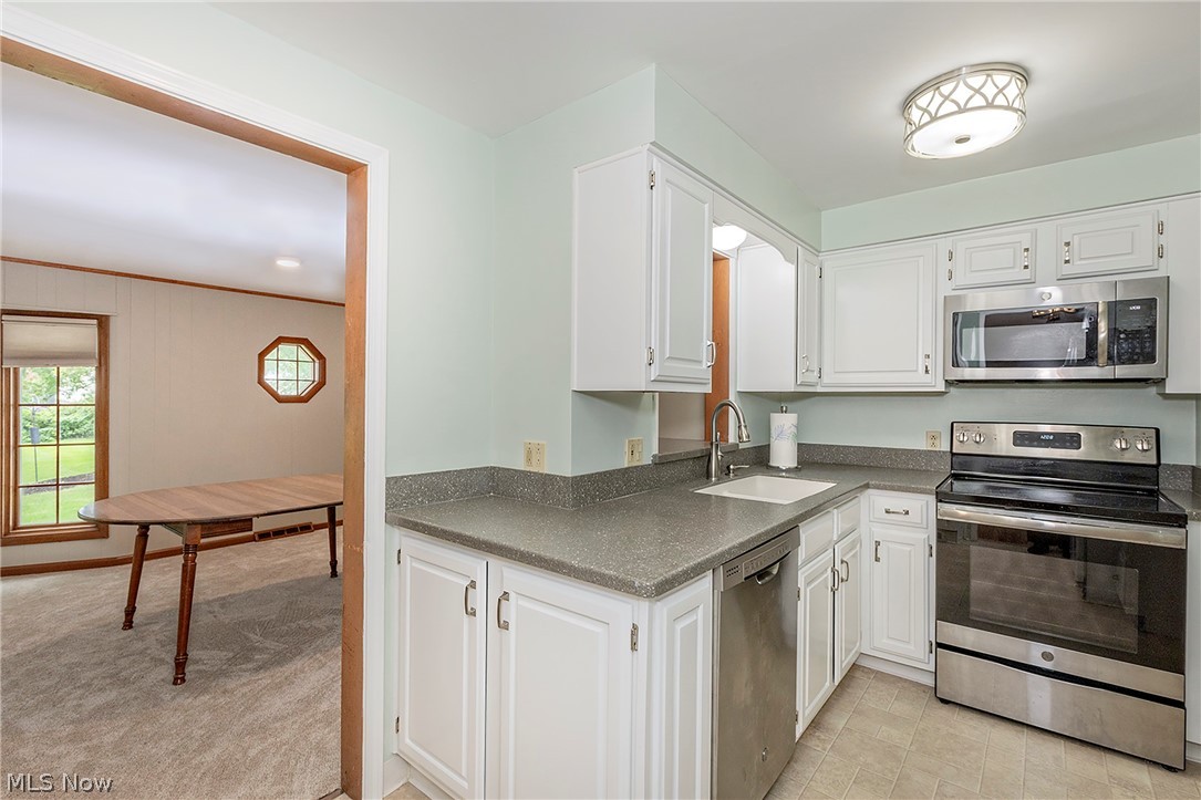5164 Spencer Road Lyndhurst, OH 44124 - Photo 11 of 50 Gallery Image 11