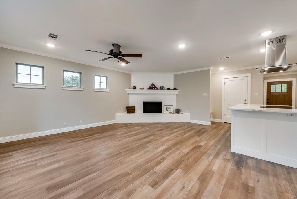 1225 Augusta Road Benbrook, TX 76126 - Photo 3 of 21
