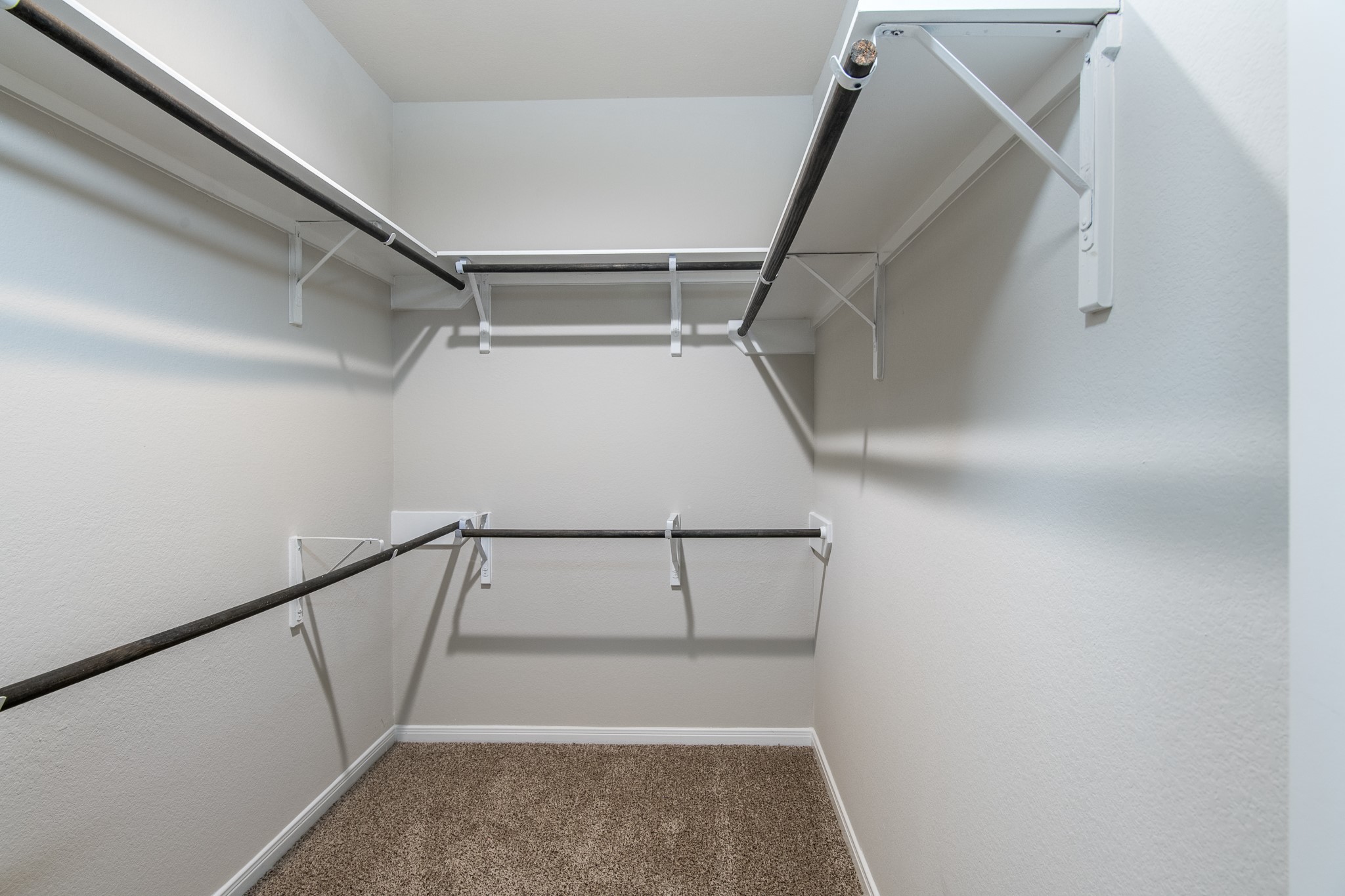 3211 Discovery Lane Conroe, TX 77301 - Photo 14 of 22 Primary closet