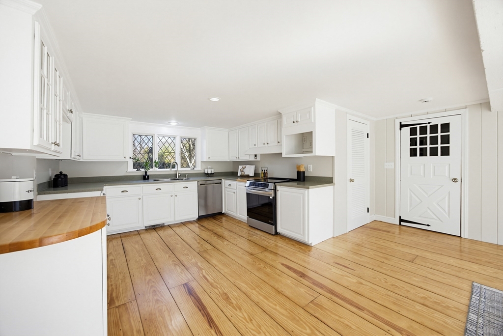 16 Coleman Road Newbury, MA 01922 - Photo 15 of 39