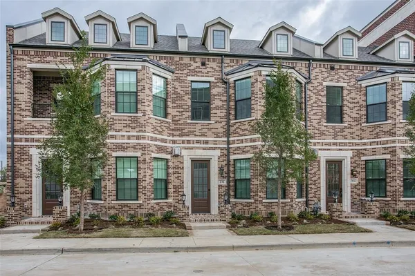 $3,299 | 232 Crockett Street, Roanoke, TX 76262