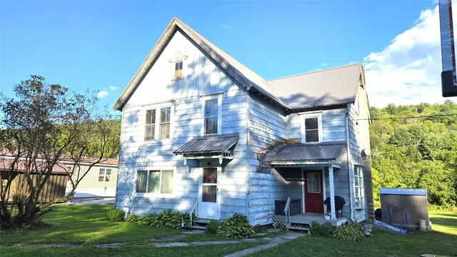 $160,000 | 123 Railroad Avenue, Richford, NY 13835