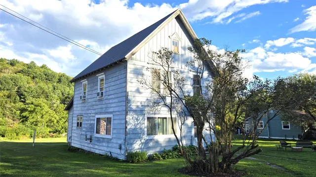 $160,000 | 123 Railroad Avenue, Richford, NY 13835