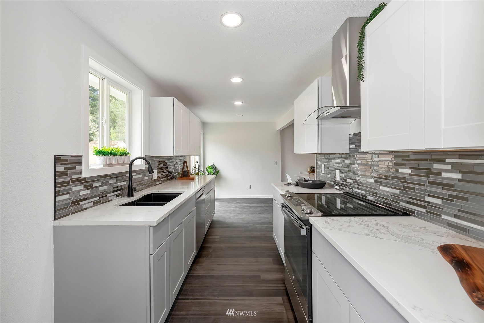 1257 Southeast Cedar Road Port Orchard, WA 98367 - Photo 9 of 29 Gallery Image 9