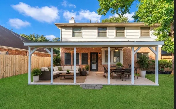 $329,900 | 18 Dover Drive, Conroe, TX 77304