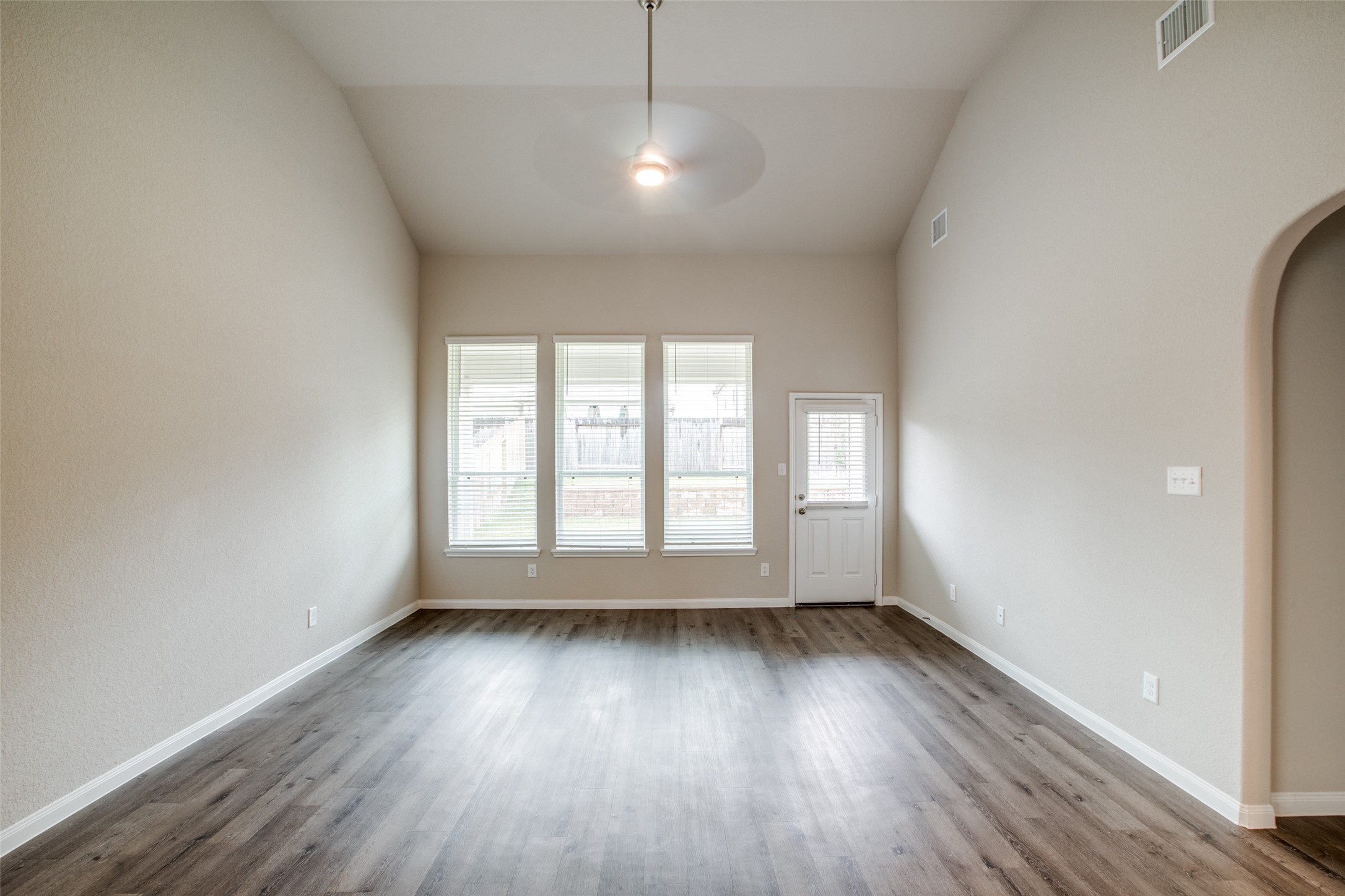 3649 Cub Drive Conroe, TX 77301 - Photo 17 of 36