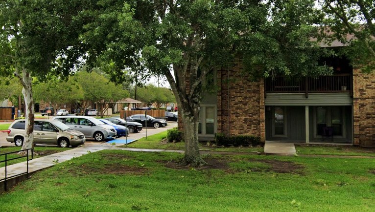 1741 East Henderson Road Angleton, TX 77515 - Photo 6 of 7