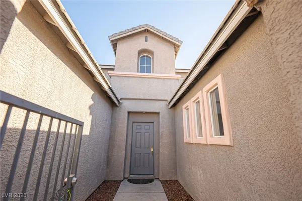 $2,500 | 1620 Shady Elm Street, Las Vegas, NV 89135