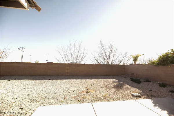 $2,500 | 1620 Shady Elm Street, Las Vegas, NV 89135