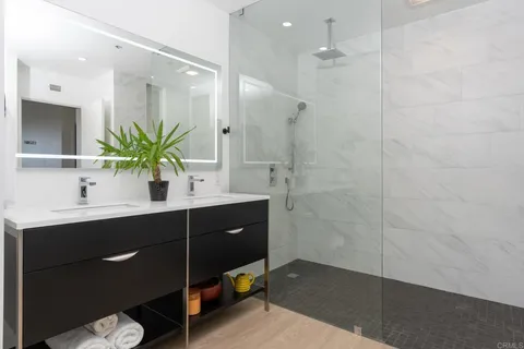 $1,799,000 | 700 Front Street, Unit 1102, San Diego, CA 92101