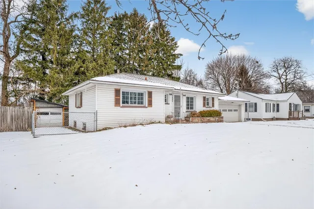 $169,900 | 1490 Ridgeway Avenue, Greece, NY 14615