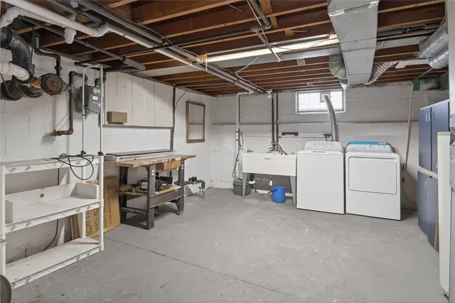 $169,900 | 1490 Ridgeway Avenue, Greece, NY 14615