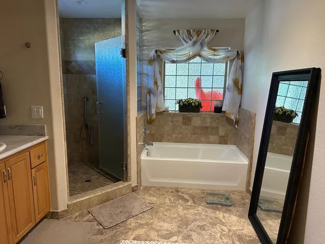 $726,000 | 3621 West Country Club Lane, Sacramento, CA 95821