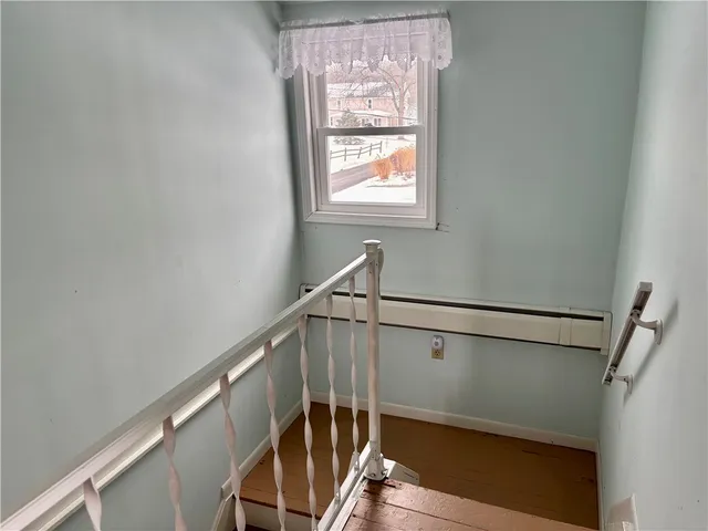 $268,500 | 118 Central Avenue, Jerusalem, NY 14478