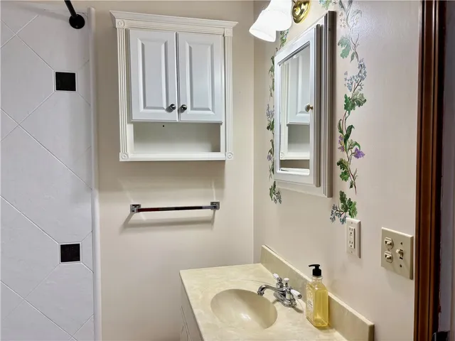 $268,500 | 118 Central Avenue, Jerusalem, NY 14478