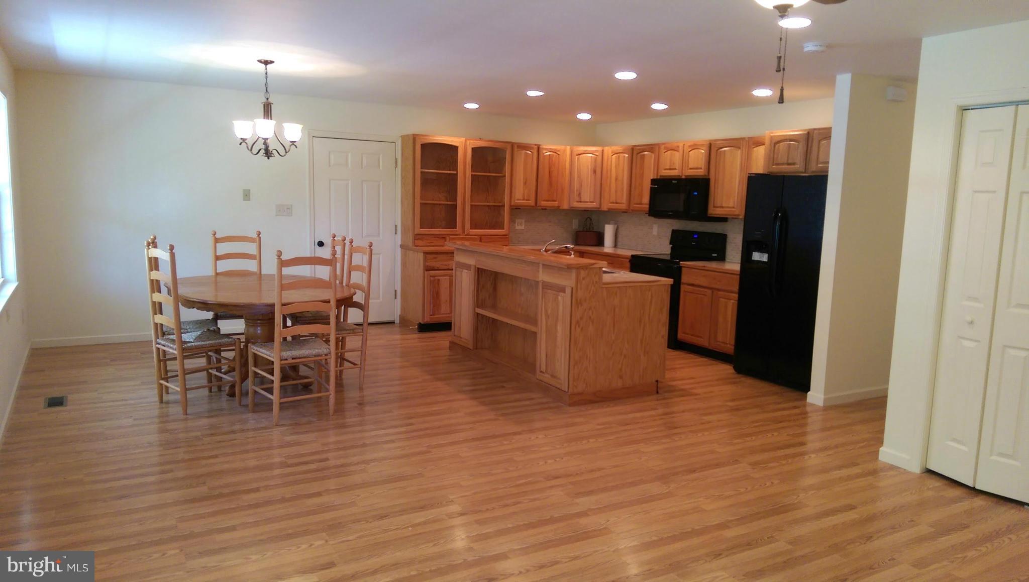 715 Quail Road Basye, VA 22810 - Photo 10 of 12 Interior (General)