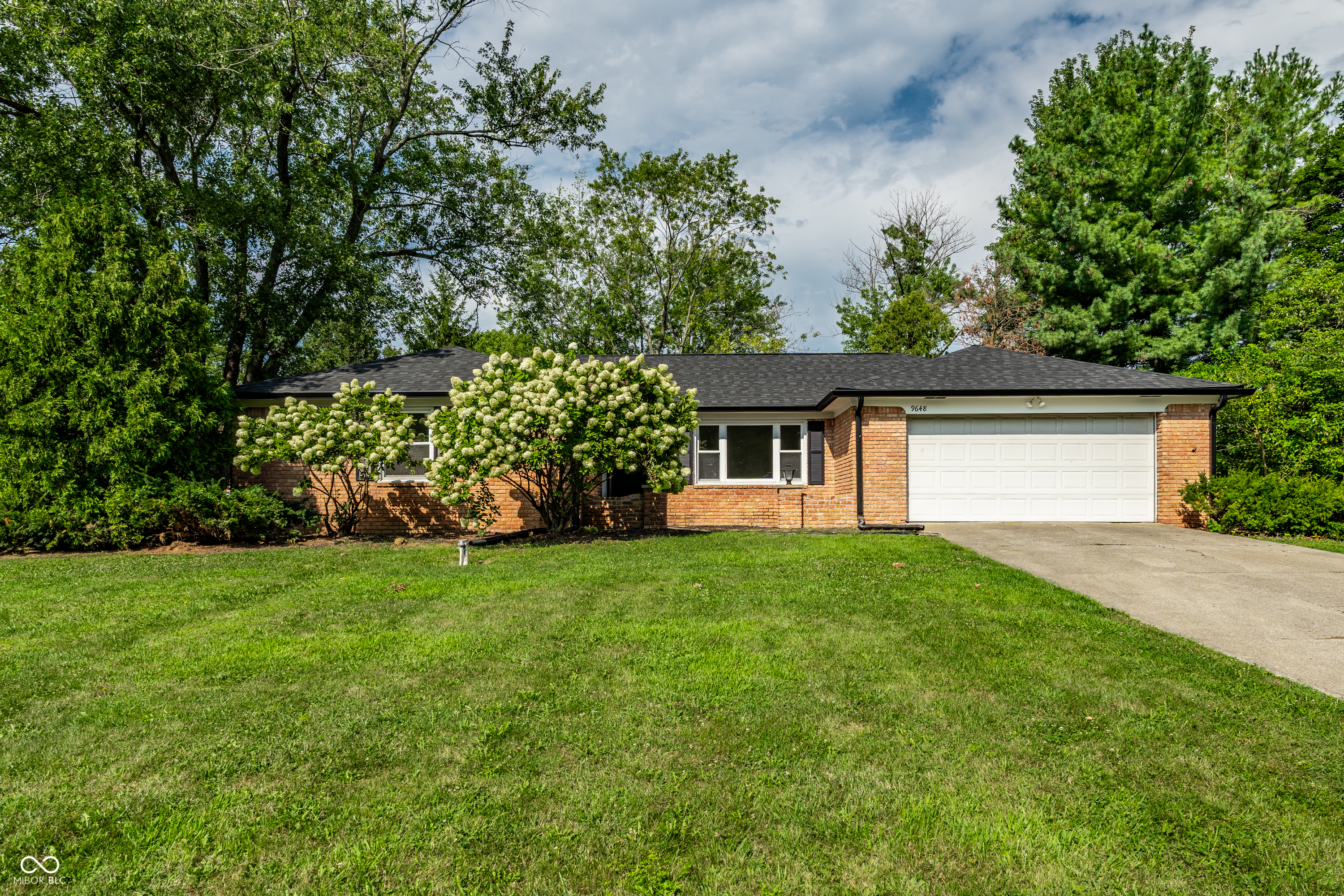 9648 Sycamore Road Carmel, IN 46032 - Photo 1 of 36 Gallery Image 1