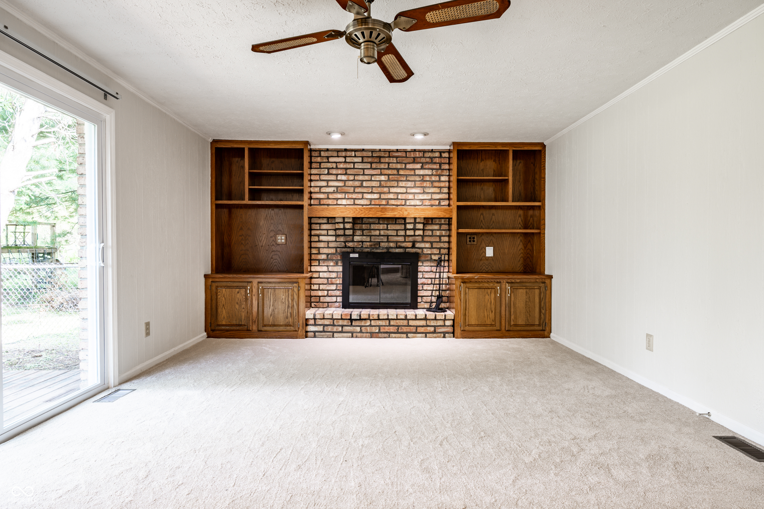 9648 Sycamore Road Carmel, IN 46032 - Photo 14 of 36 Gallery Image 14