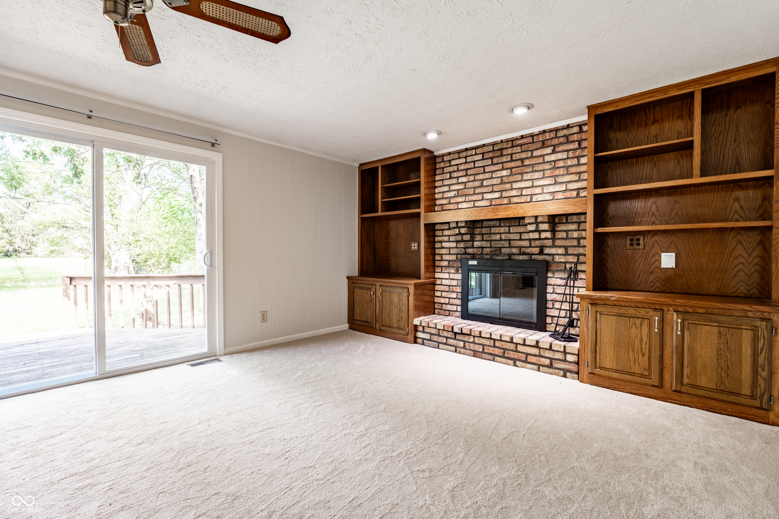 9648 Sycamore Road Carmel, IN 46032 - Photo 15 of 36 Gallery Image 15