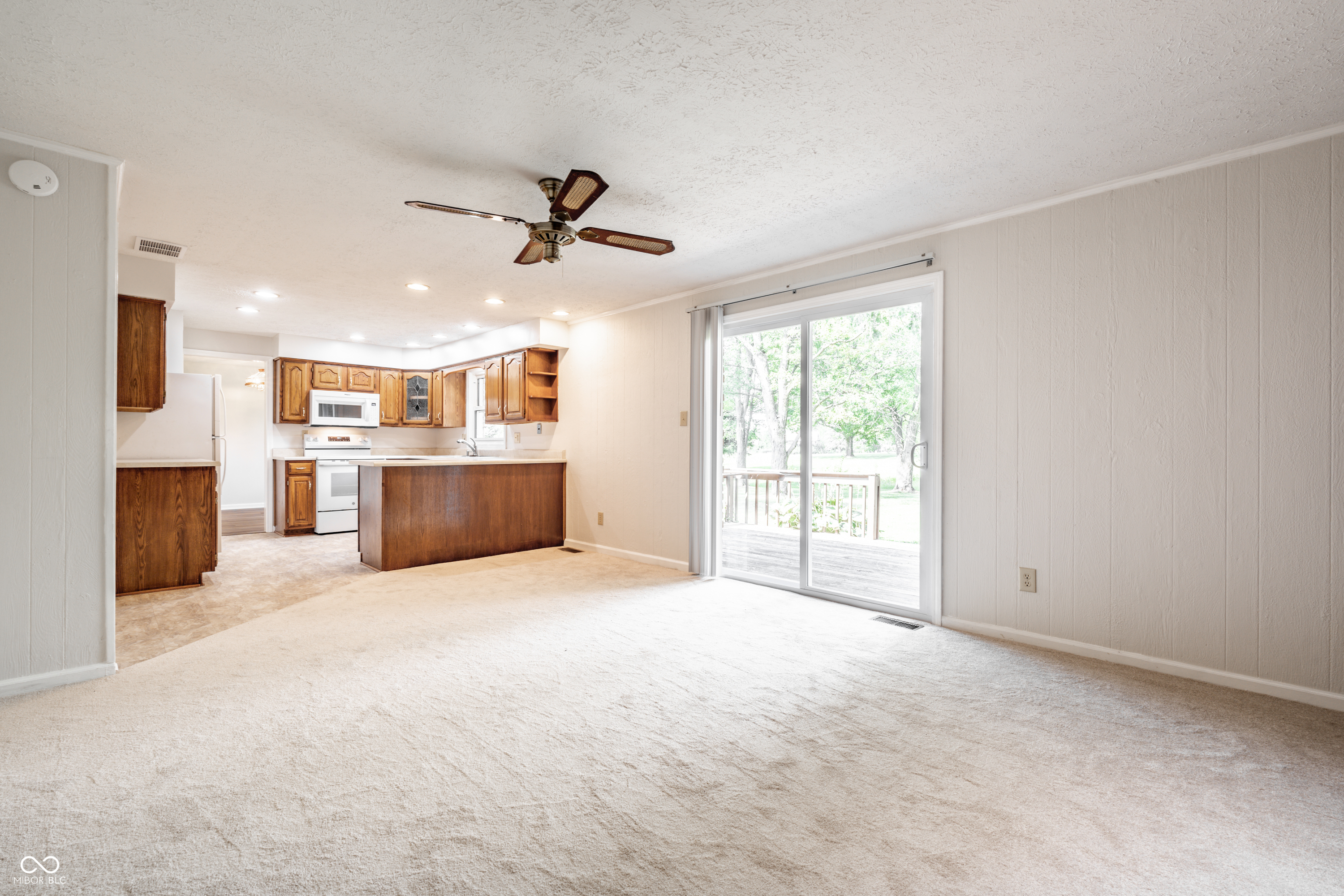 9648 Sycamore Road Carmel, IN 46032 - Photo 16 of 36 Gallery Image 16