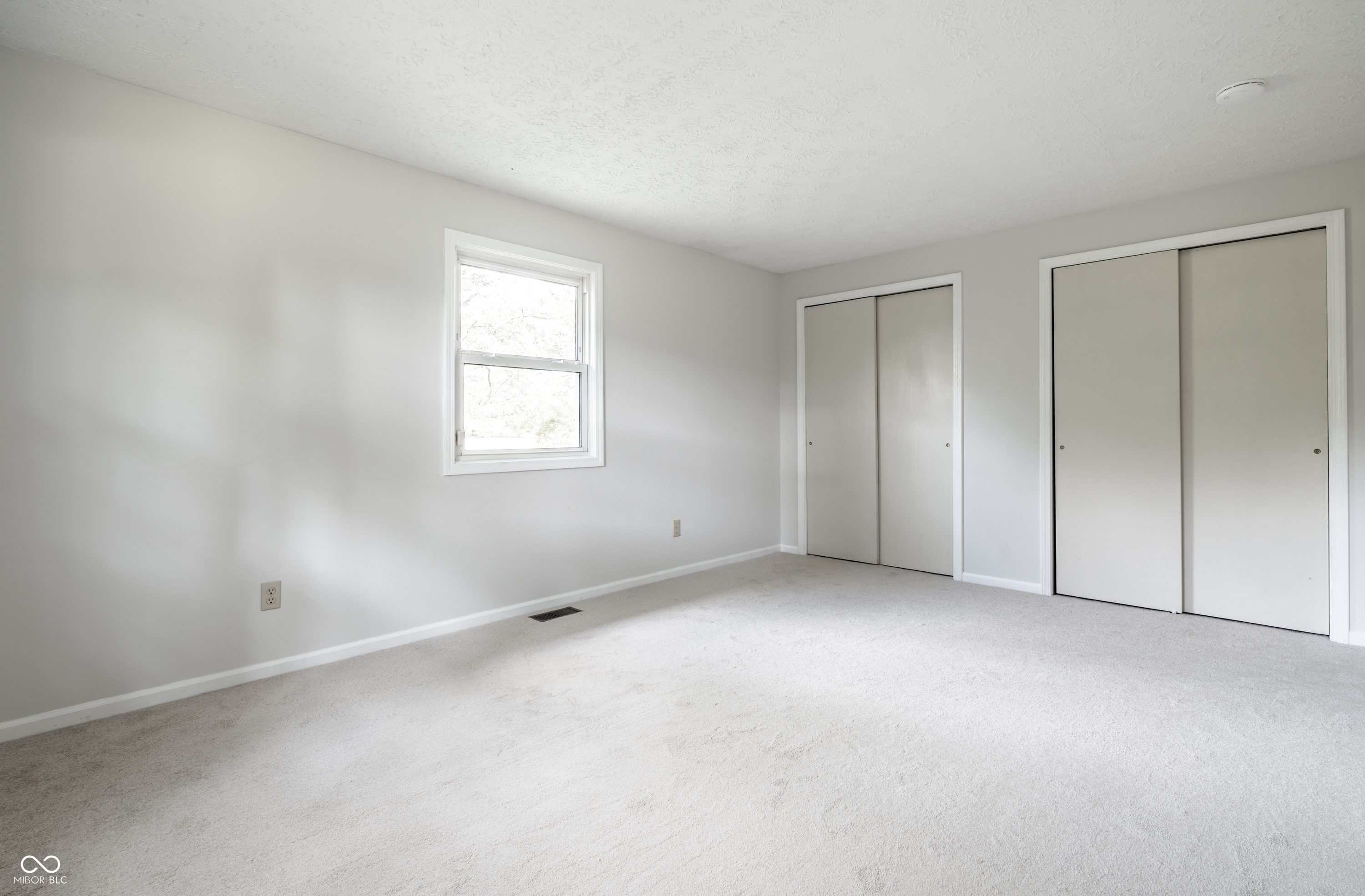 9648 Sycamore Road Carmel, IN 46032 - Photo 26 of 36 Gallery Image 26
