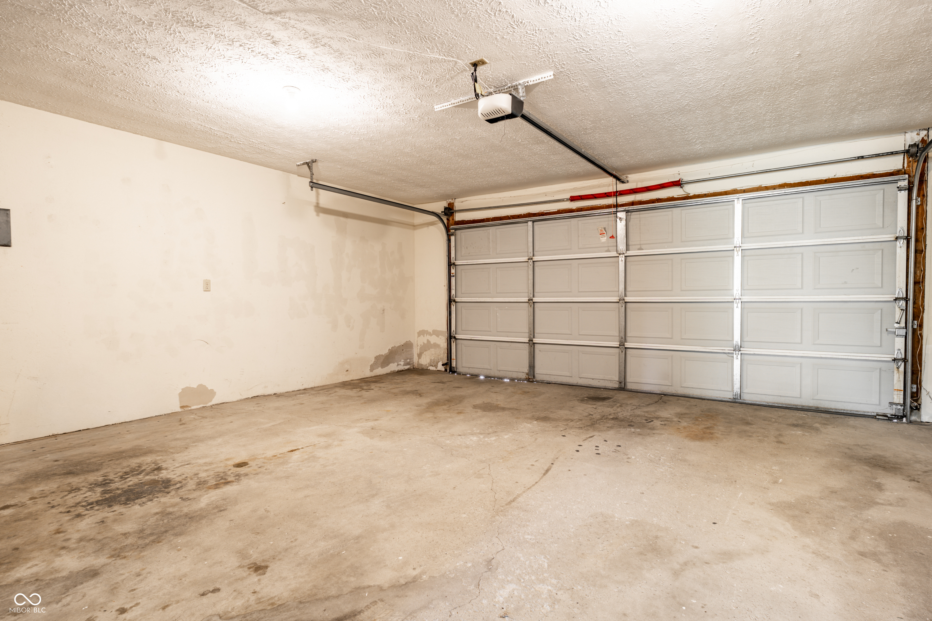 9648 Sycamore Road Carmel, IN 46032 - Photo 33 of 36 Gallery Image 33