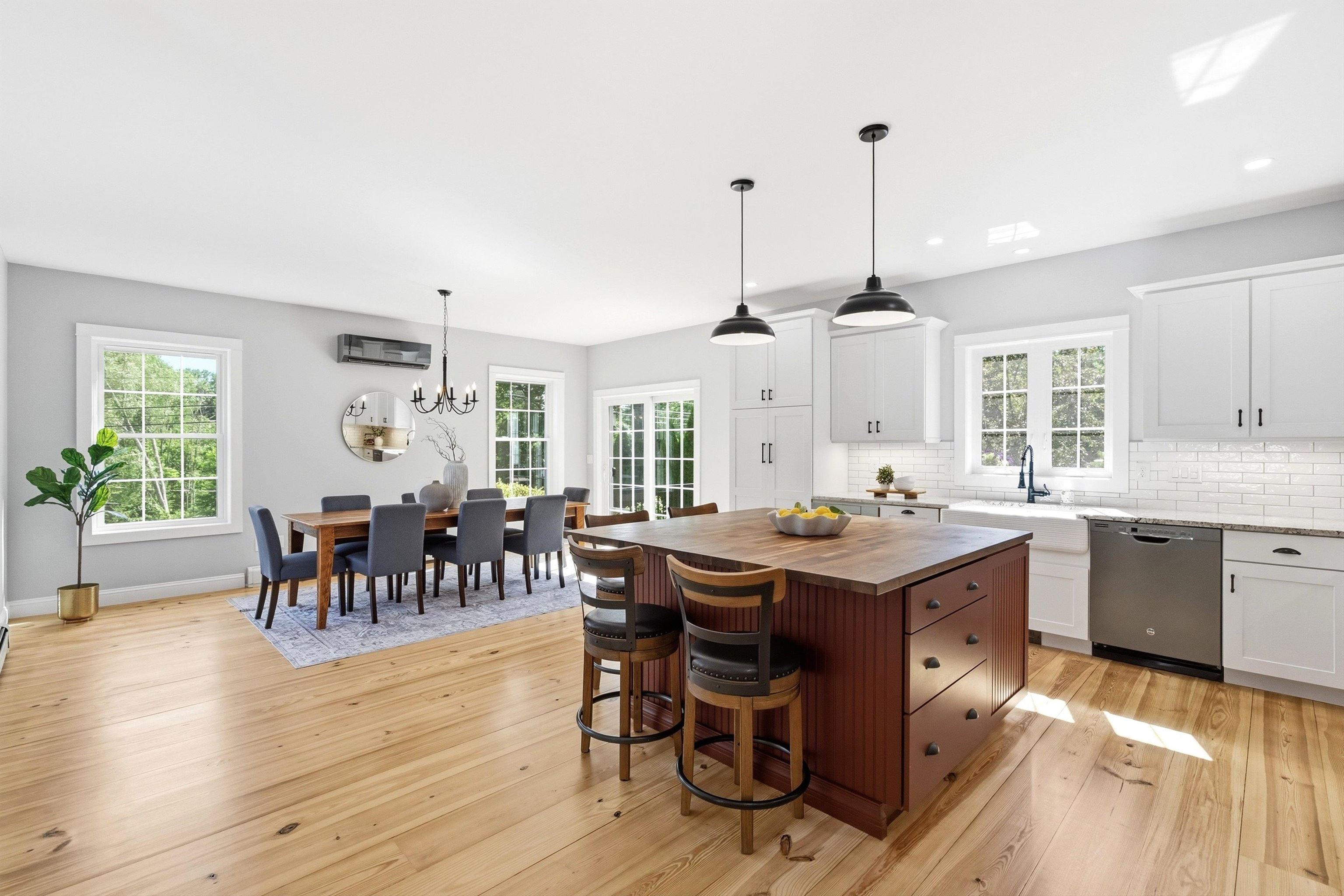2 Merrill Street Hudson, NH 03051 - Photo 5 of 42