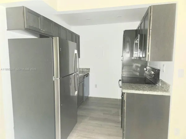 $2,100 | 10784 North Kendall Drive, Unit D4, Miami, FL 33176