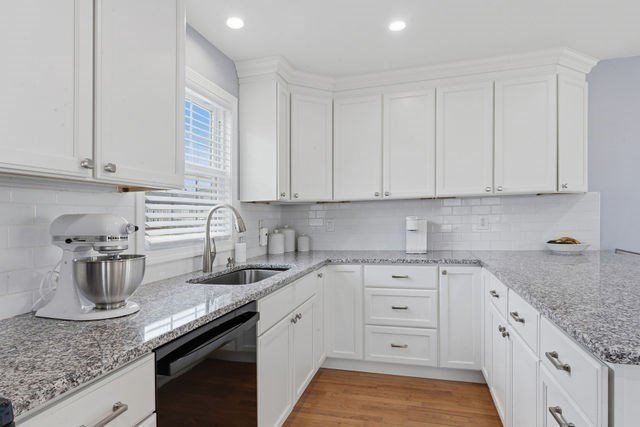 105 Lawrence Street Fall River, MA 02721 - Photo 6 of 27