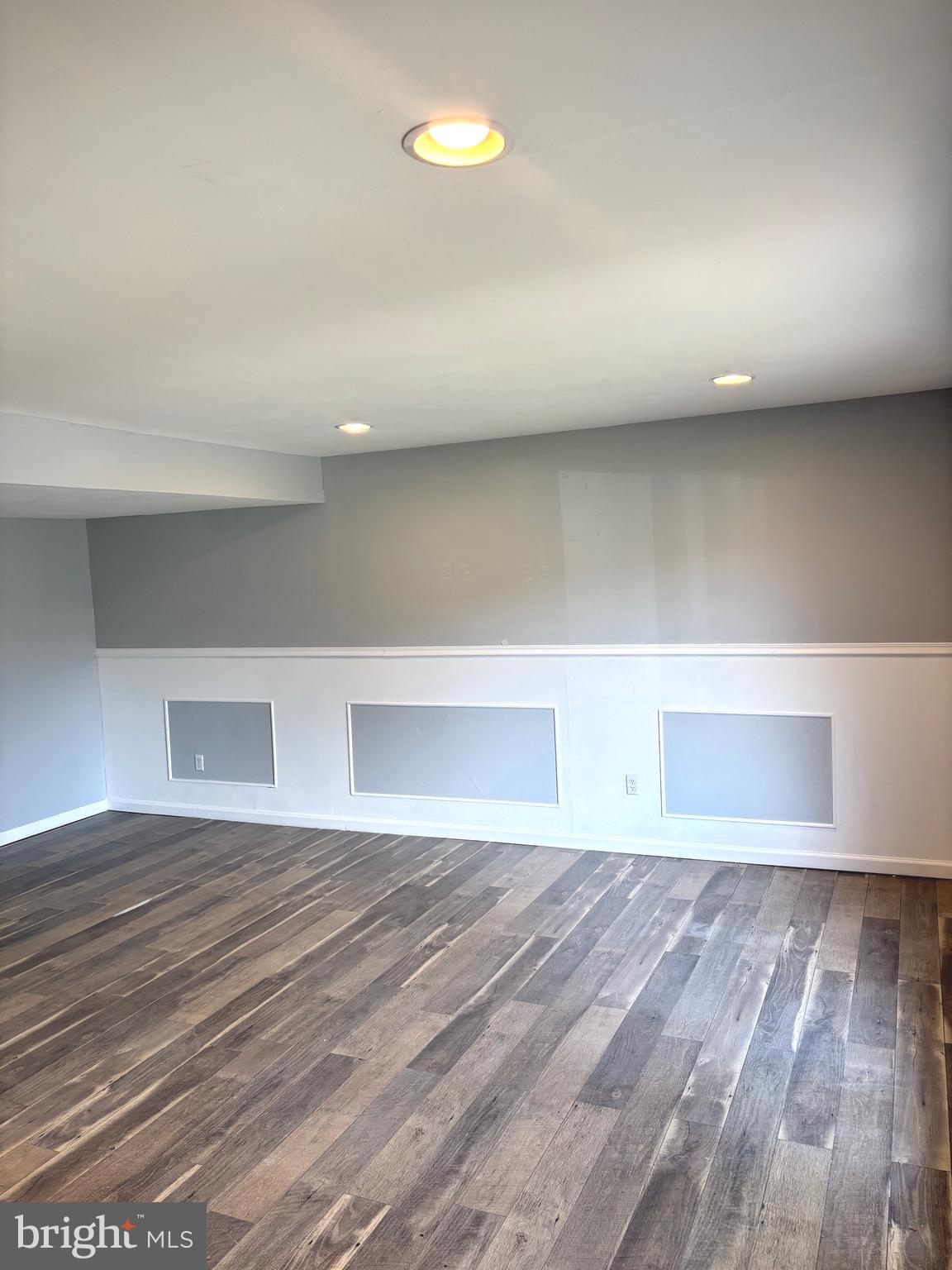 52 Memphis Court Sicklerville, NJ 08081 - Photo 3 of 12 Living room