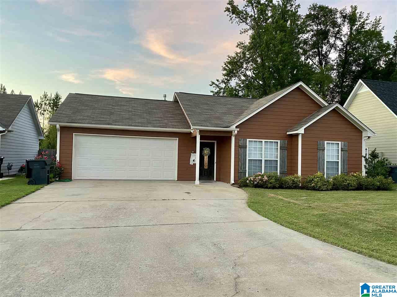 829 Meriweather Drive Calera, AL 35040 - Photo 1 of 9