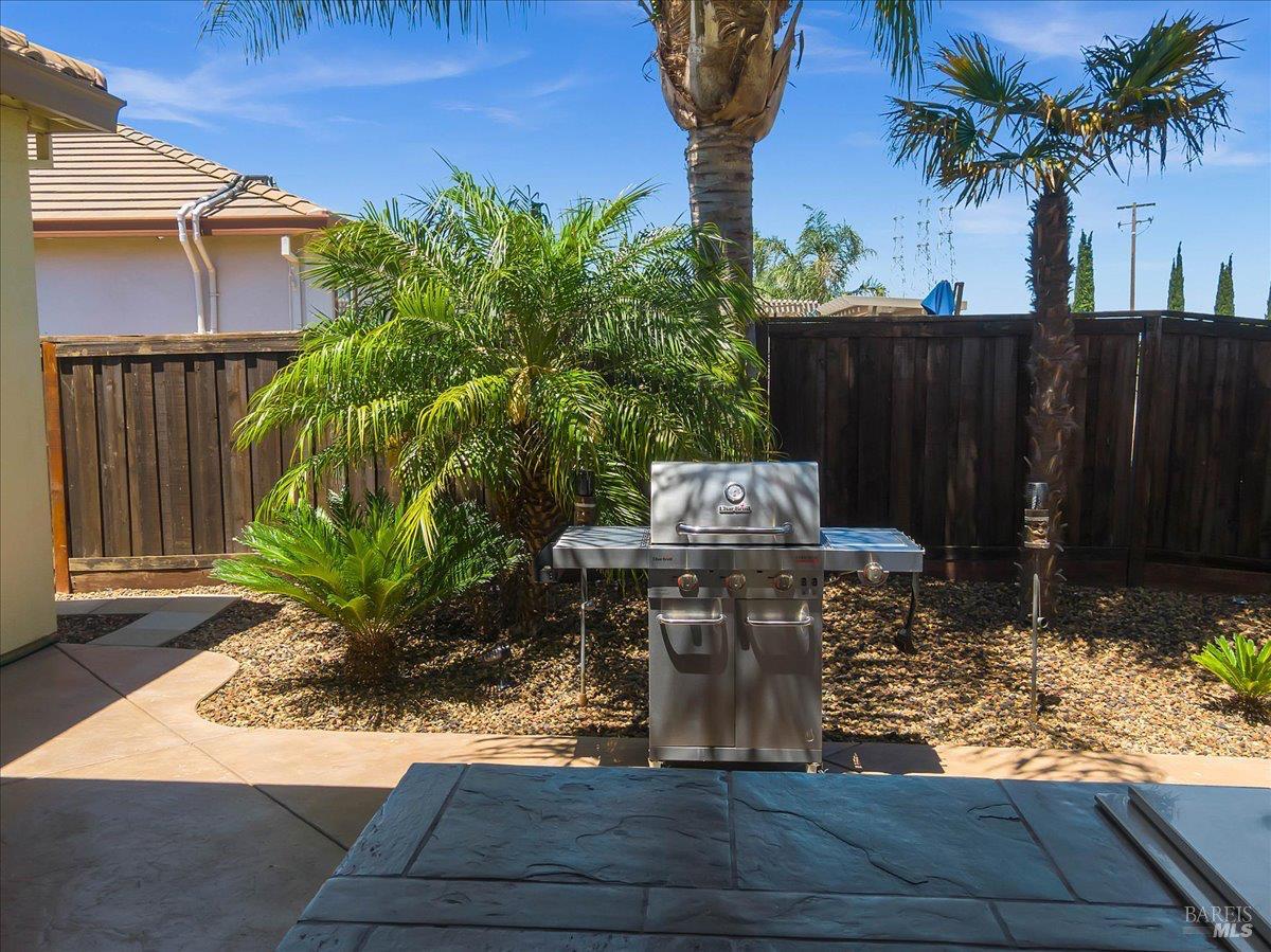 331 Frisbie Circle Vacaville, CA 95688 - Photo 63 of 93