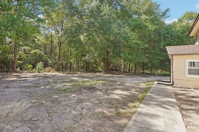 $279,900 | 1379 Juniper Lake Road, West End, NC 27376