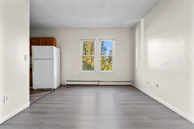 $1,250 | 174 Ashley Street, Unit C3, Hartford, CT 06105